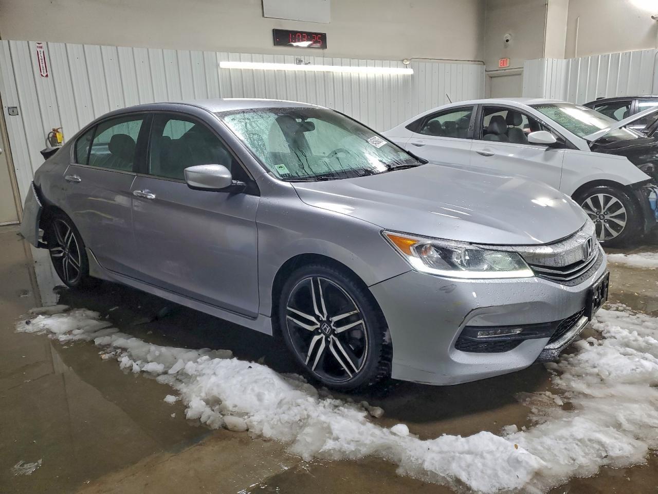 2017 HONDA ACCORD