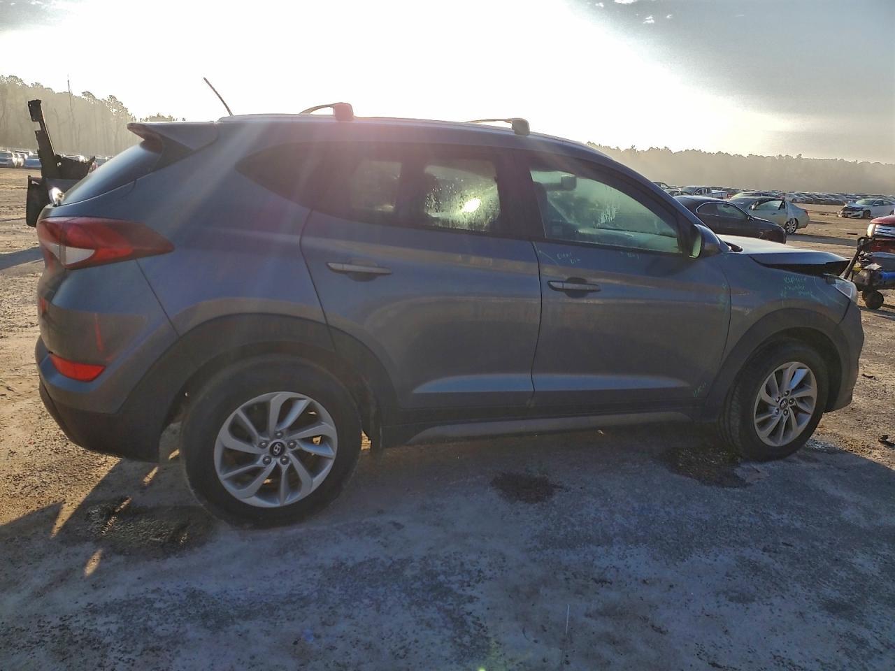 2016 HYUNDAI TUCSON