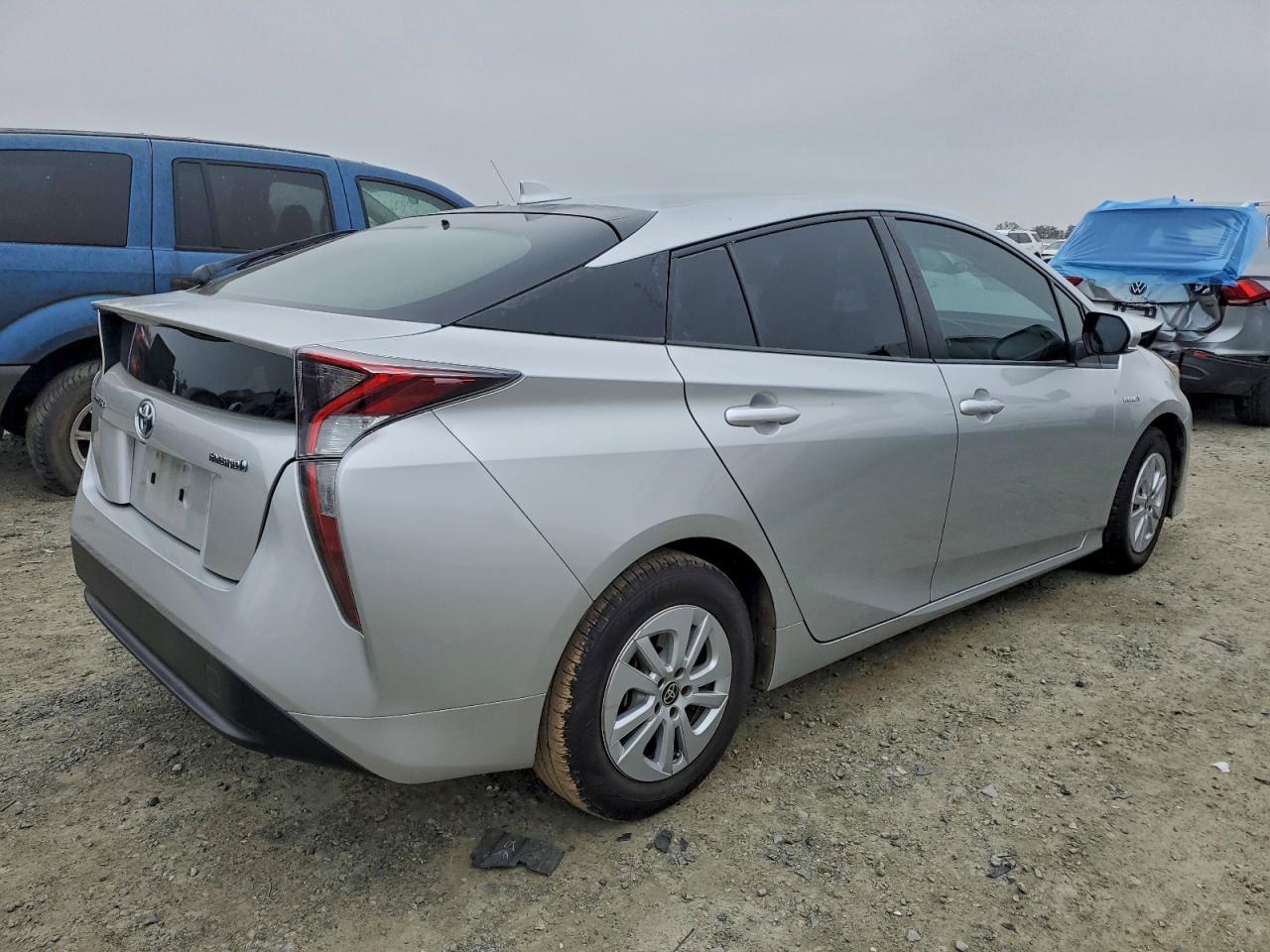 2017 TOYOTA PRIUS