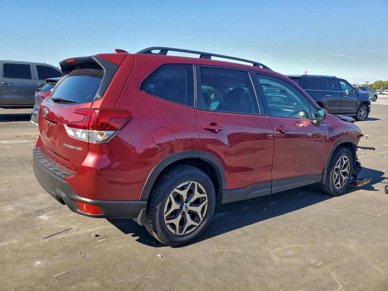 2023 SUBARU FORESTER