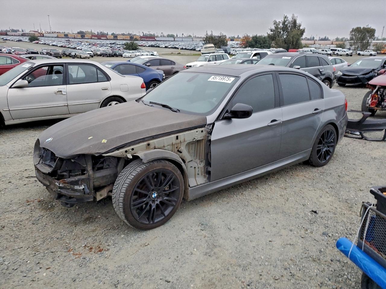 2011 BMW 3 SERIES