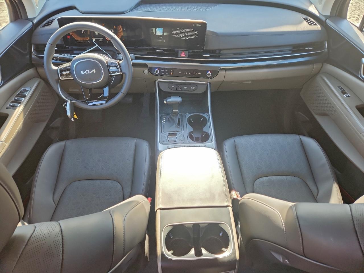 2025 KIA Carnival