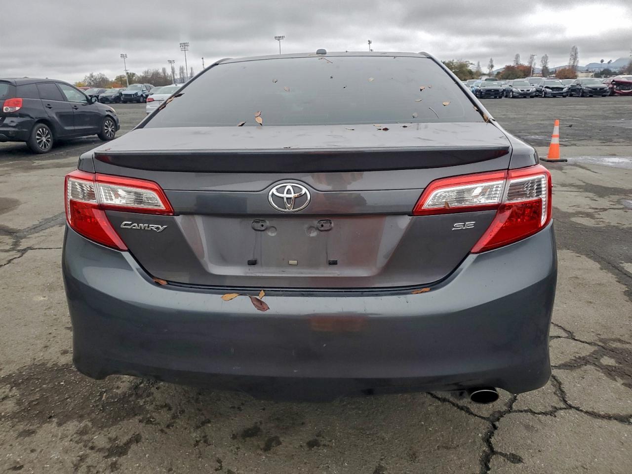 2013 TOYOTA CAMRY