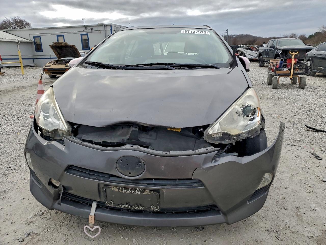 2014 TOYOTA Prius c