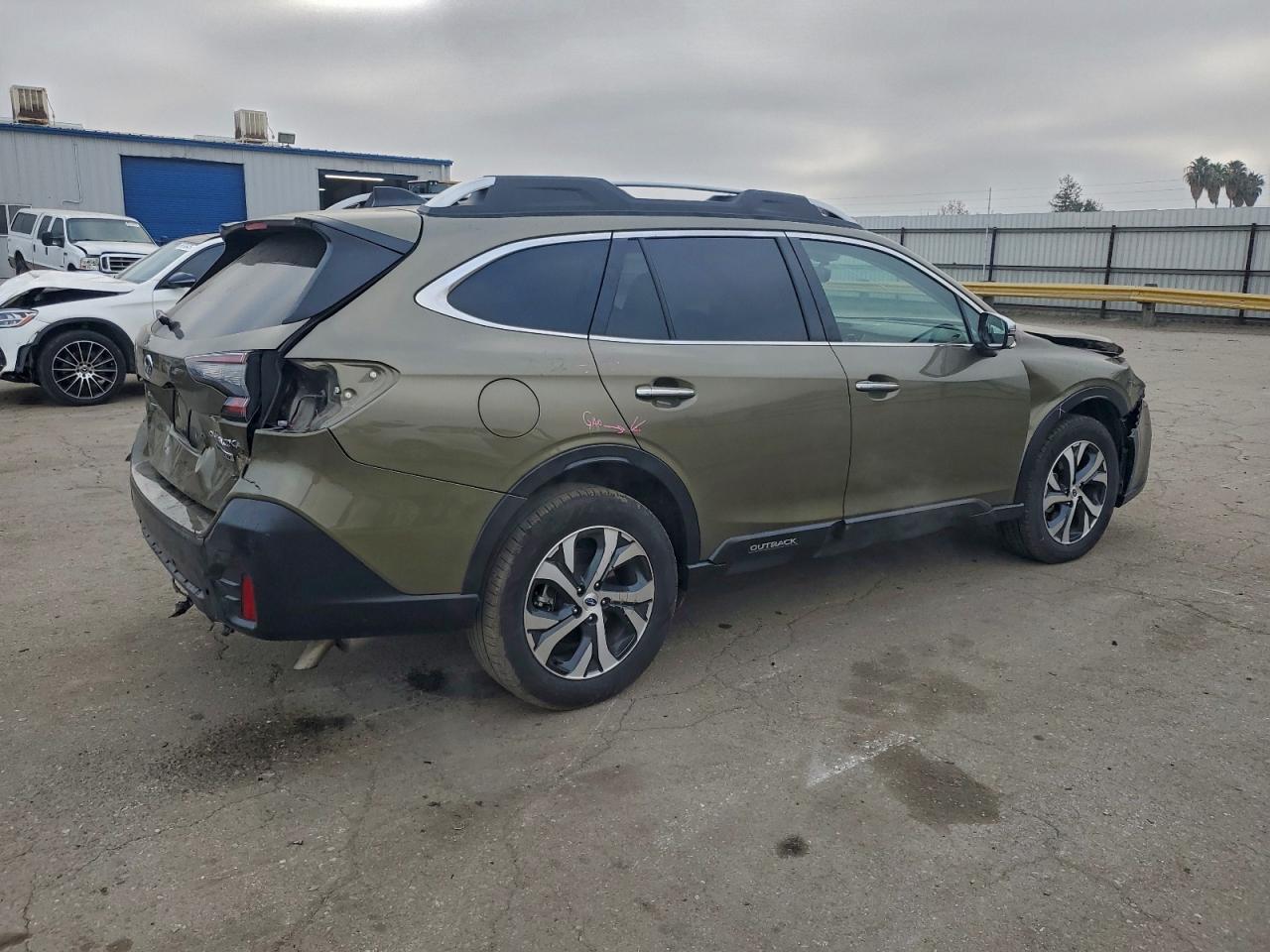 2021 SUBARU Outback