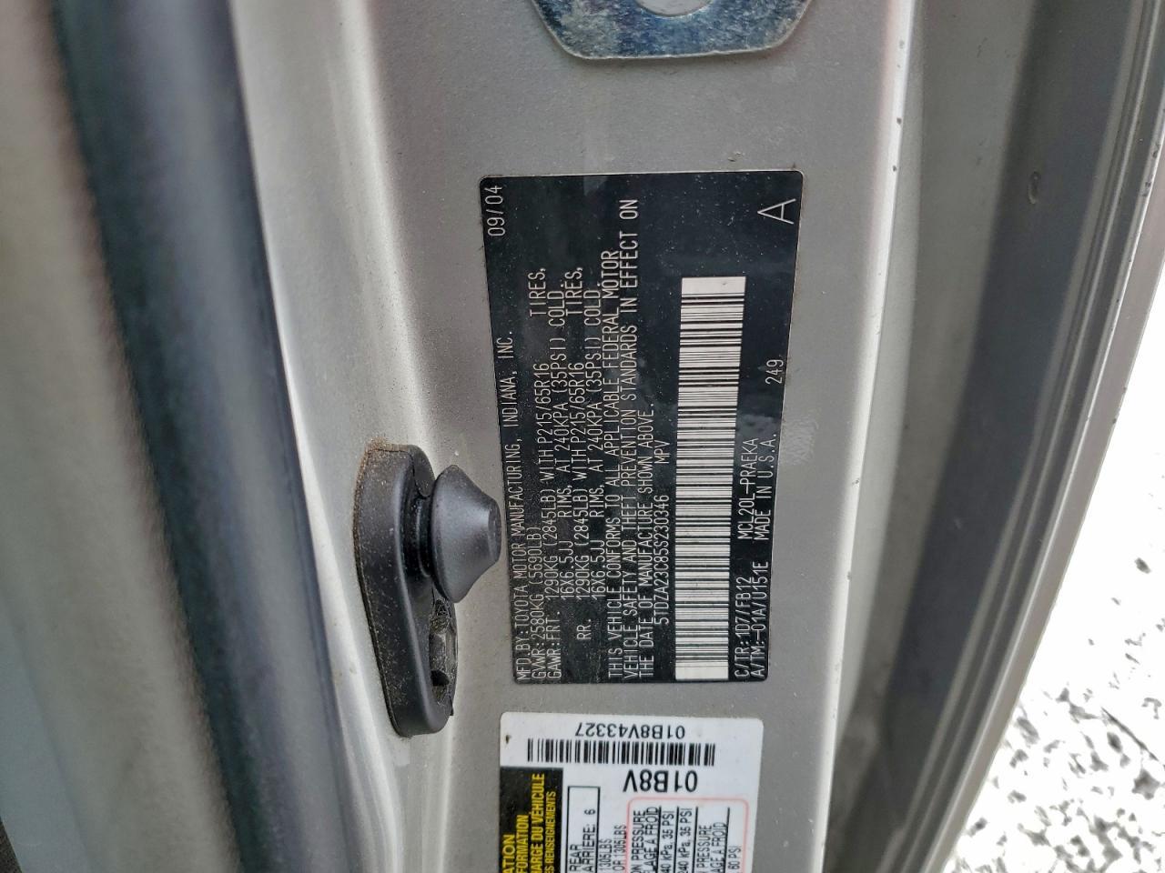 2005 TOYOTA SIENNA