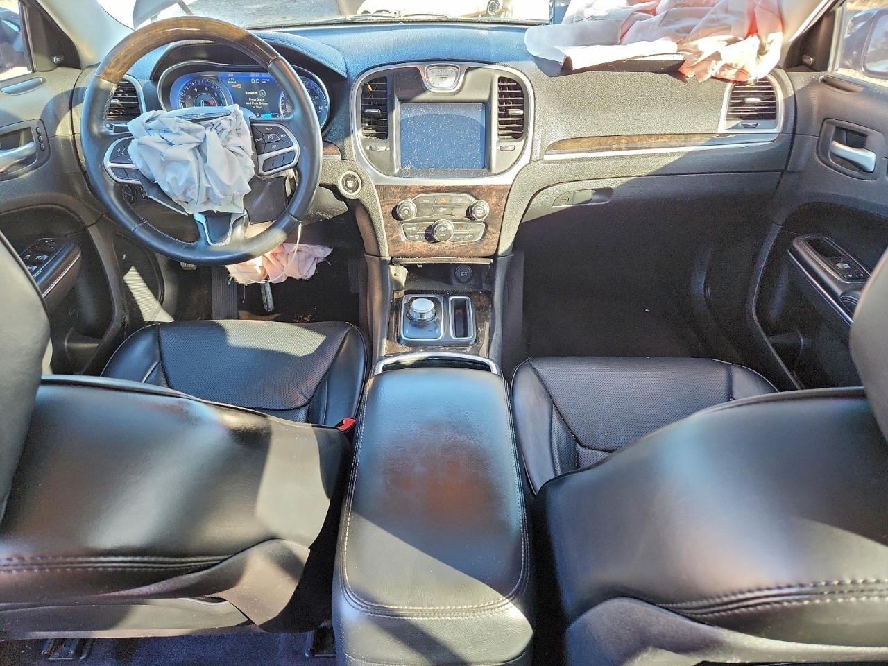 2017 CHRYSLER 300