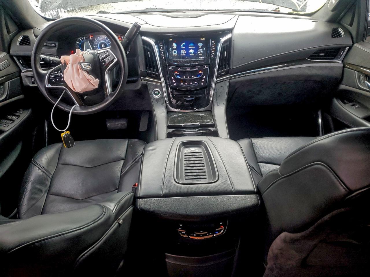 2018 CADILLAC ESCALADE