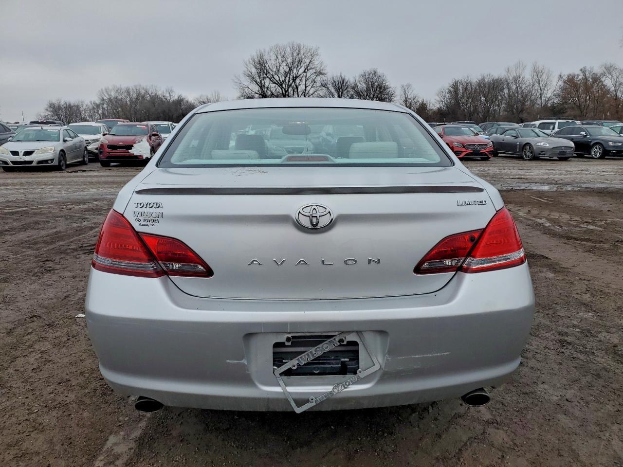 2008 TOYOTA Avalon