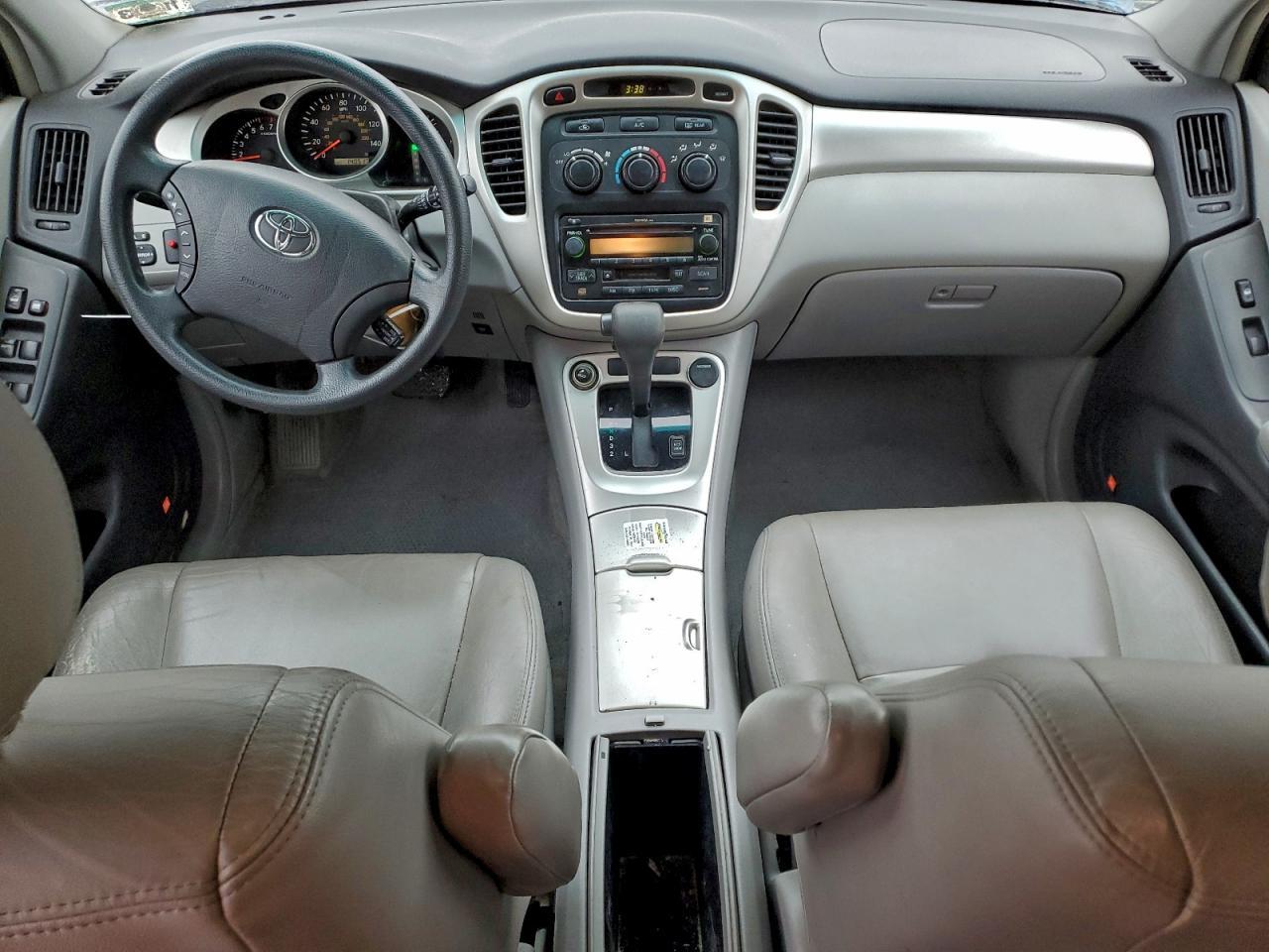 2004 TOYOTA HIGHLANDER