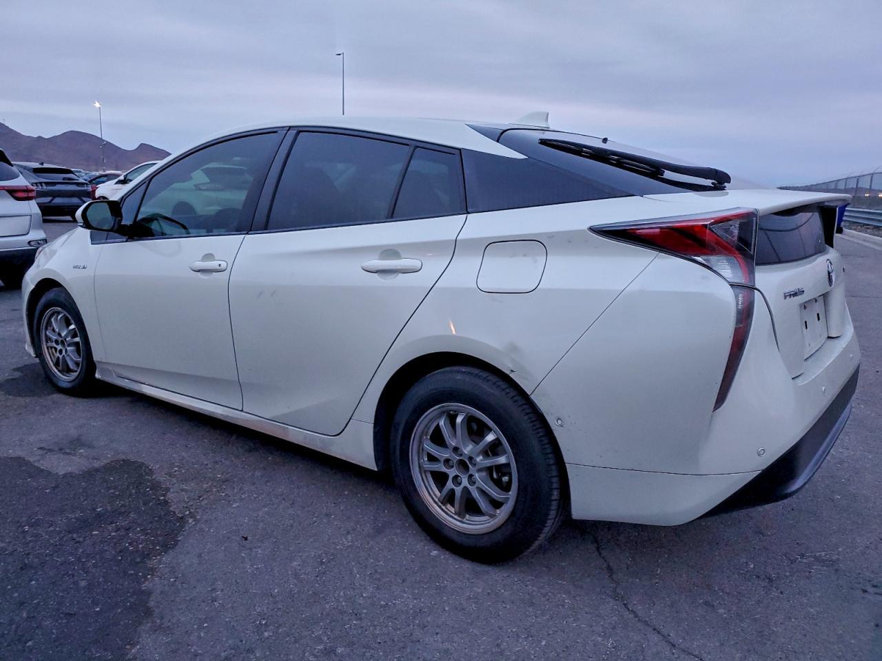 2018 TOYOTA PRIUS