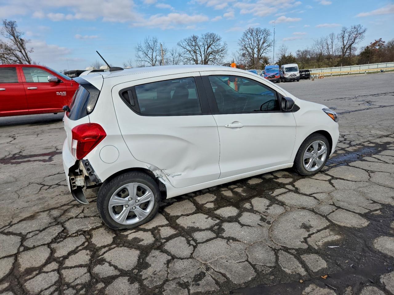 2019 CHEVROLET Spark