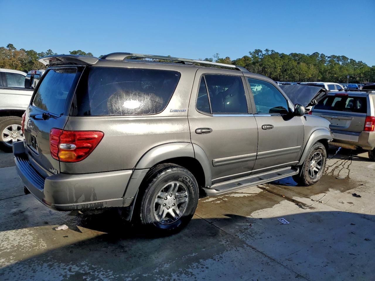 2003 TOYOTA Sequoia
