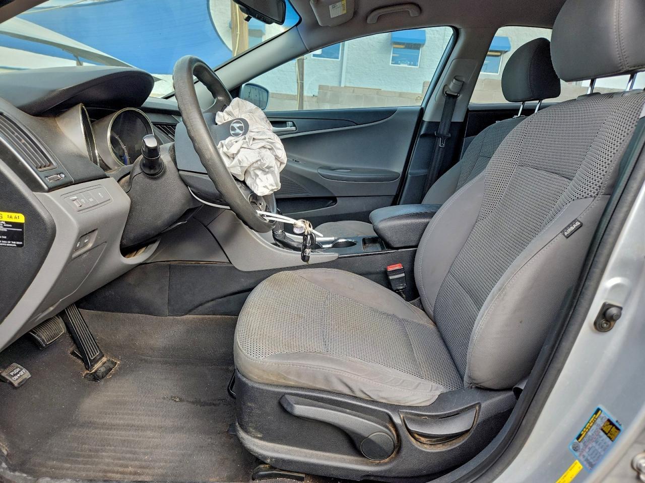 2012 HYUNDAI SONATA