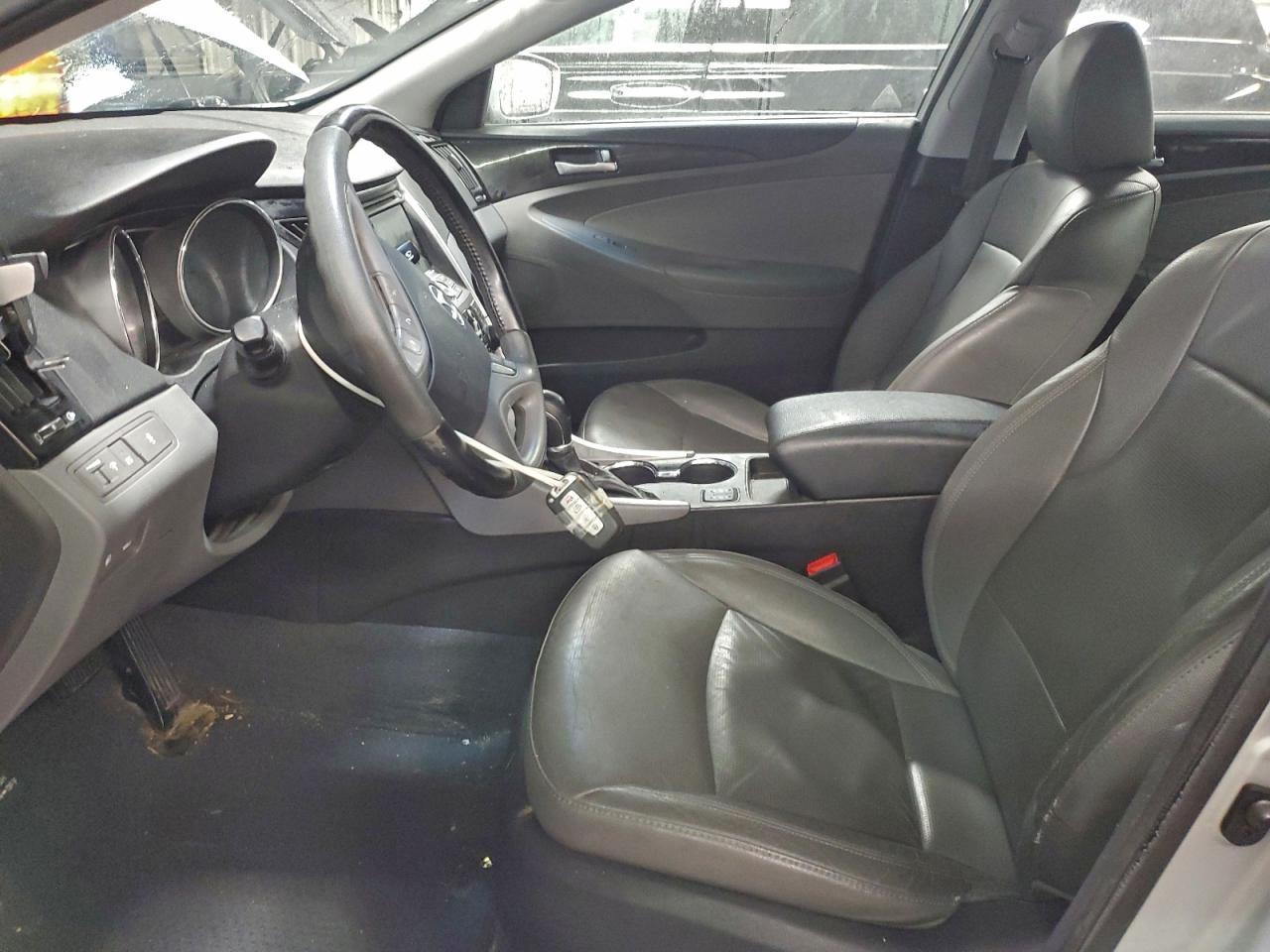 2013 HYUNDAI SONATA