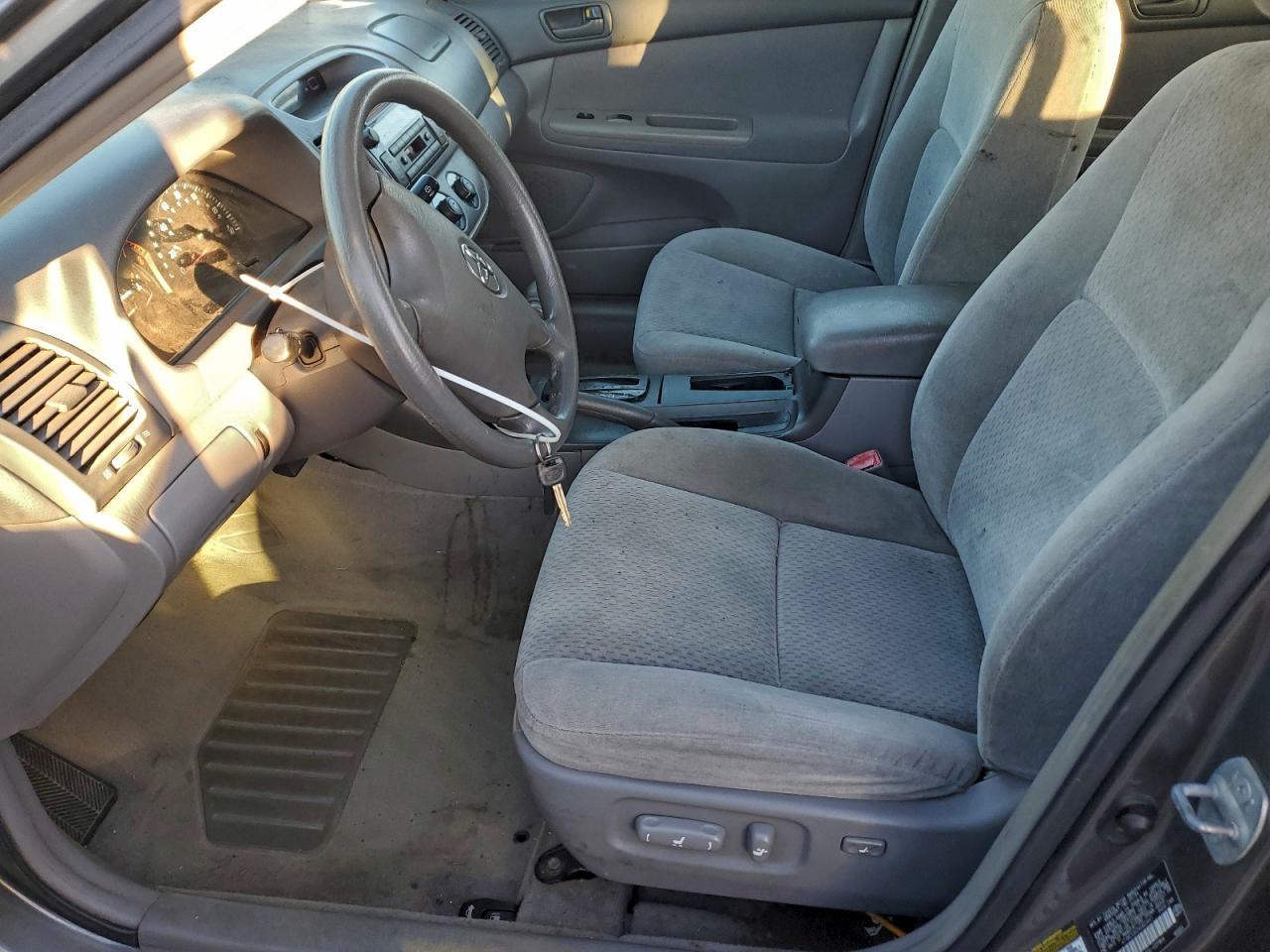 2004 TOYOTA CAMRY