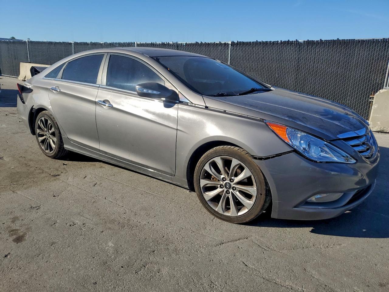 2011 HYUNDAI SONATA