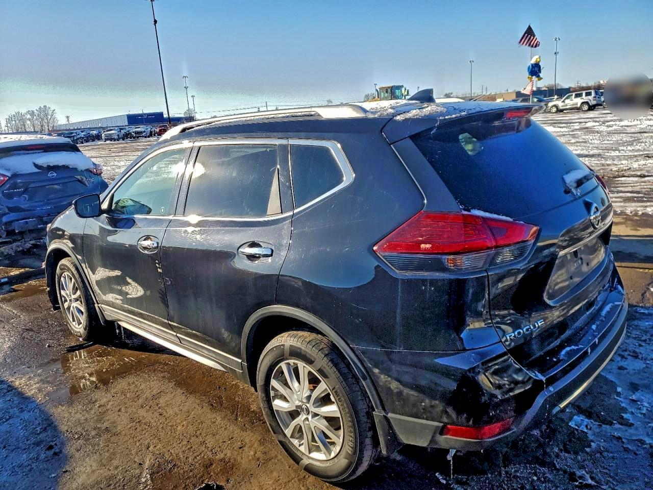 2017 NISSAN ROGUE