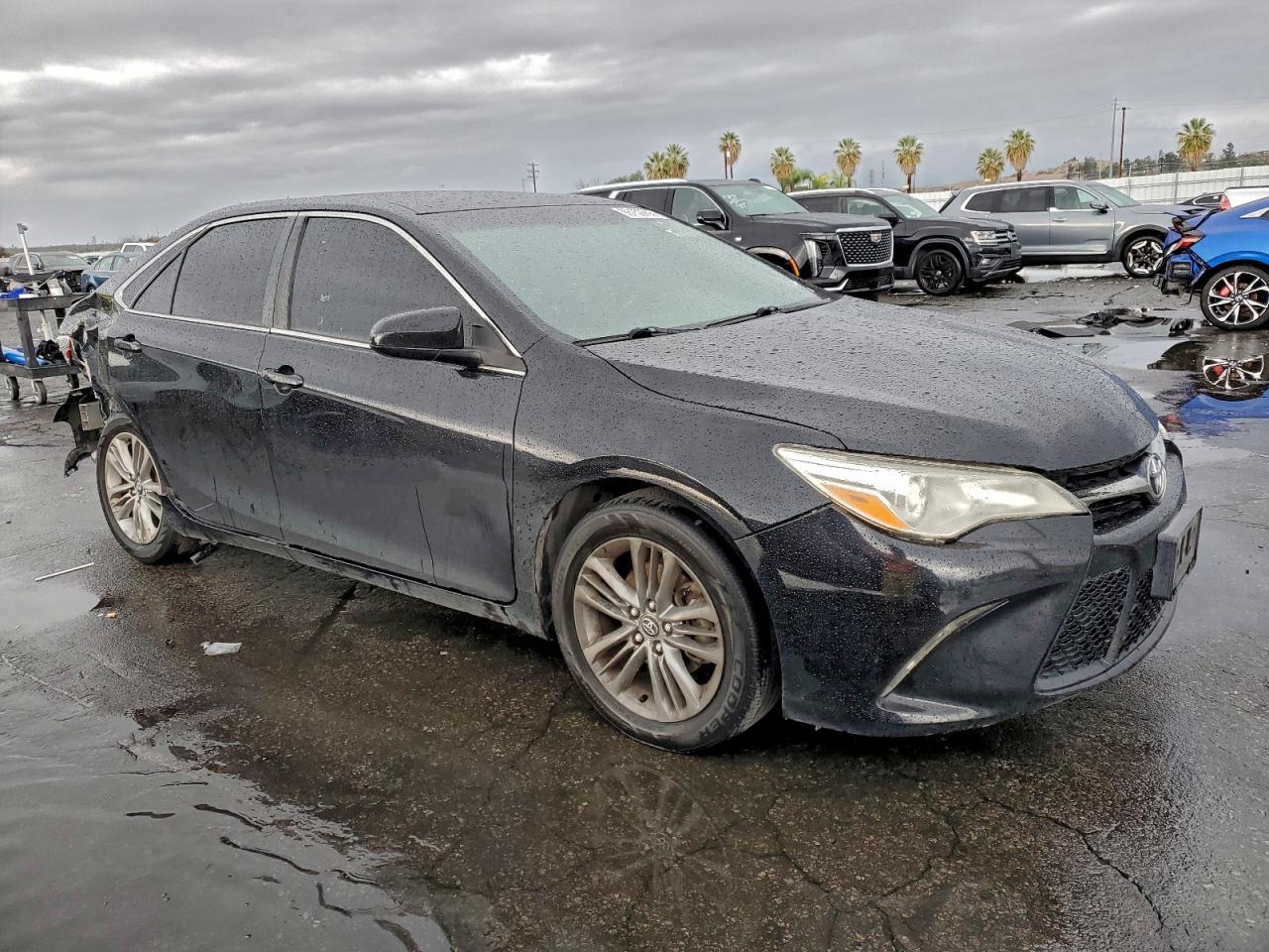 2017 TOYOTA CAMRY