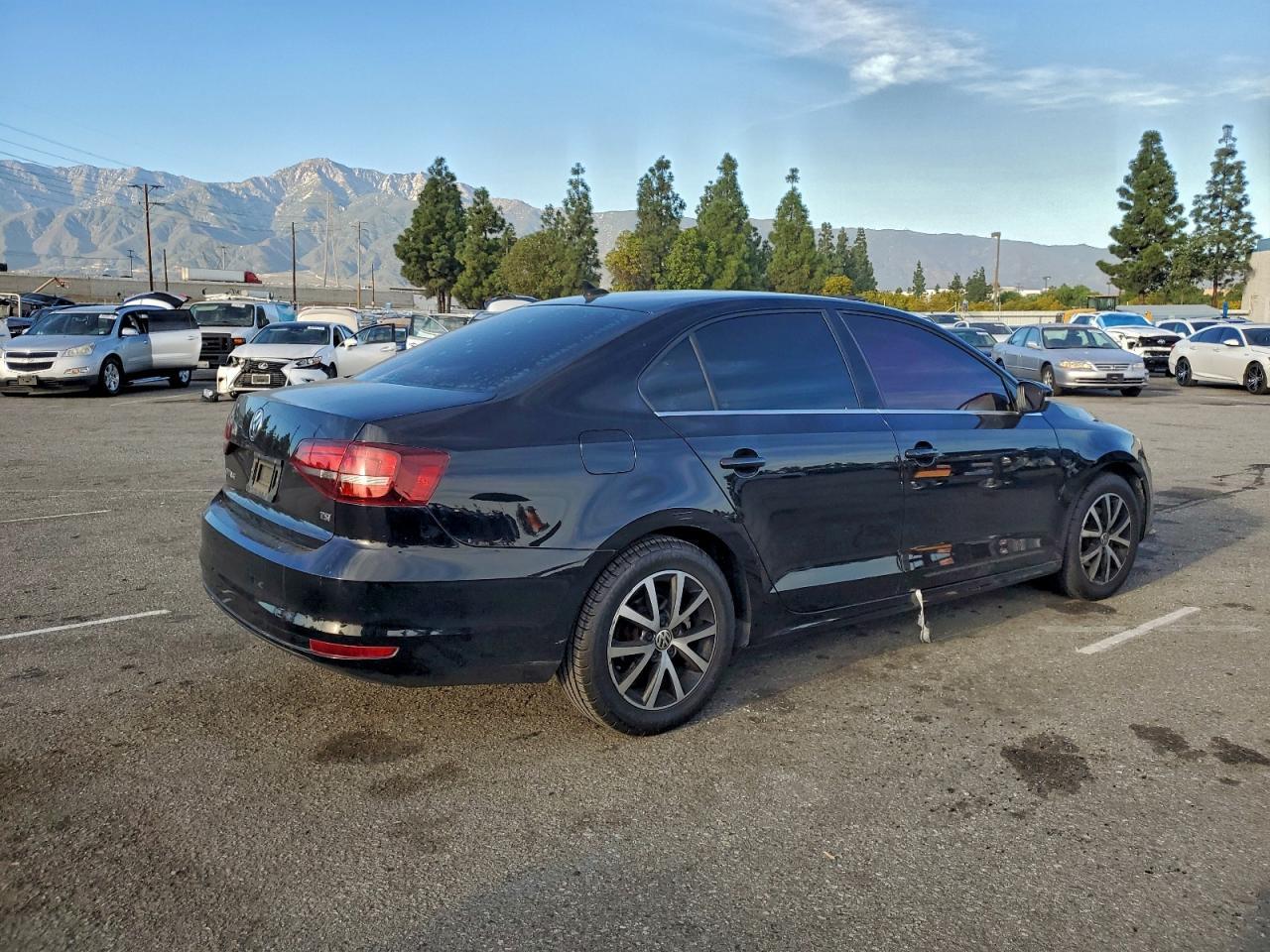 2017 VOLKSWAGEN JETTA