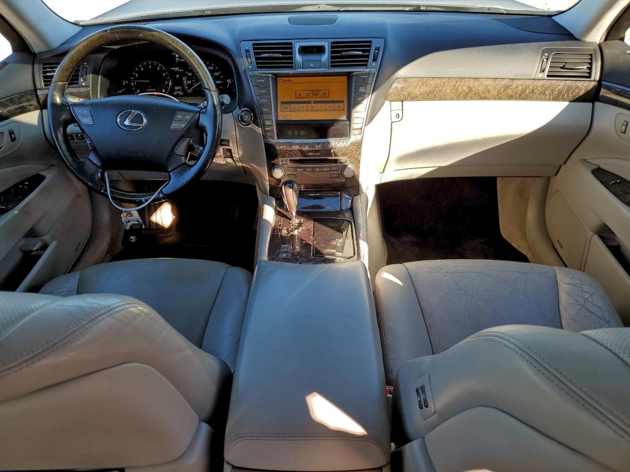 2012 LEXUS LS 460