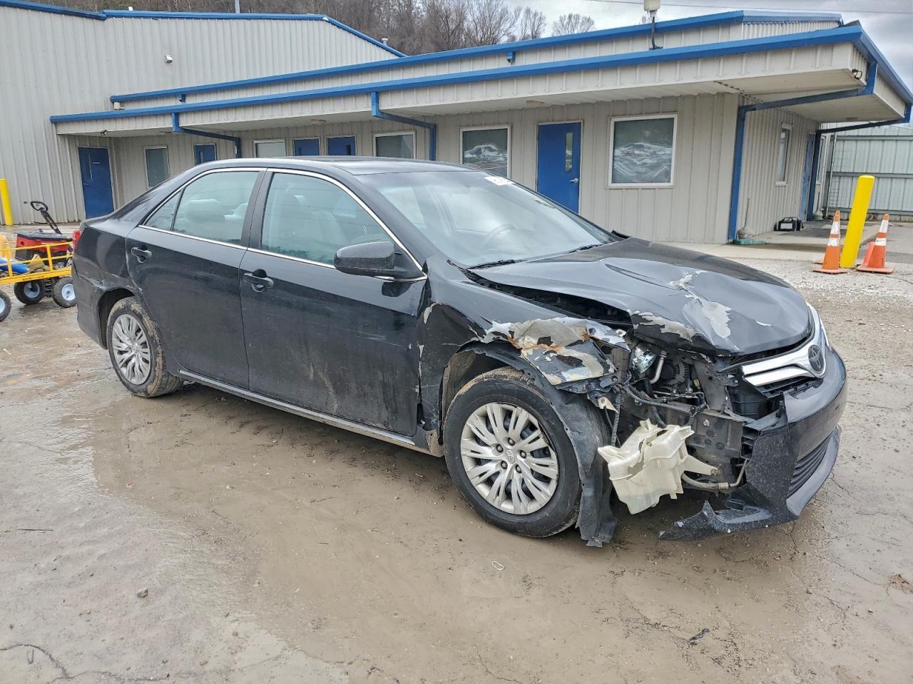 2013 TOYOTA CAMRY