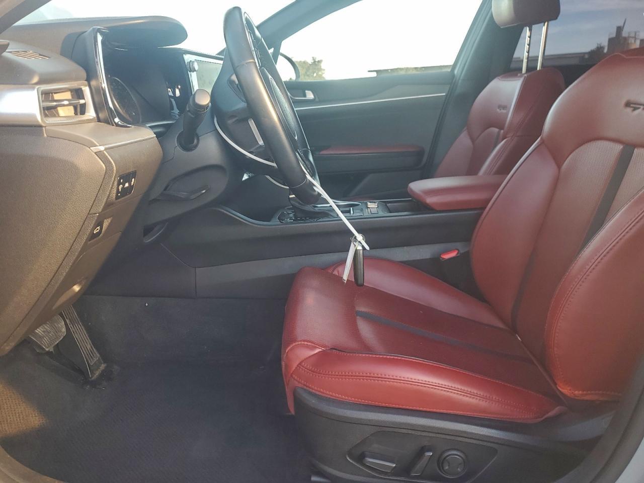 2022 KIA K5