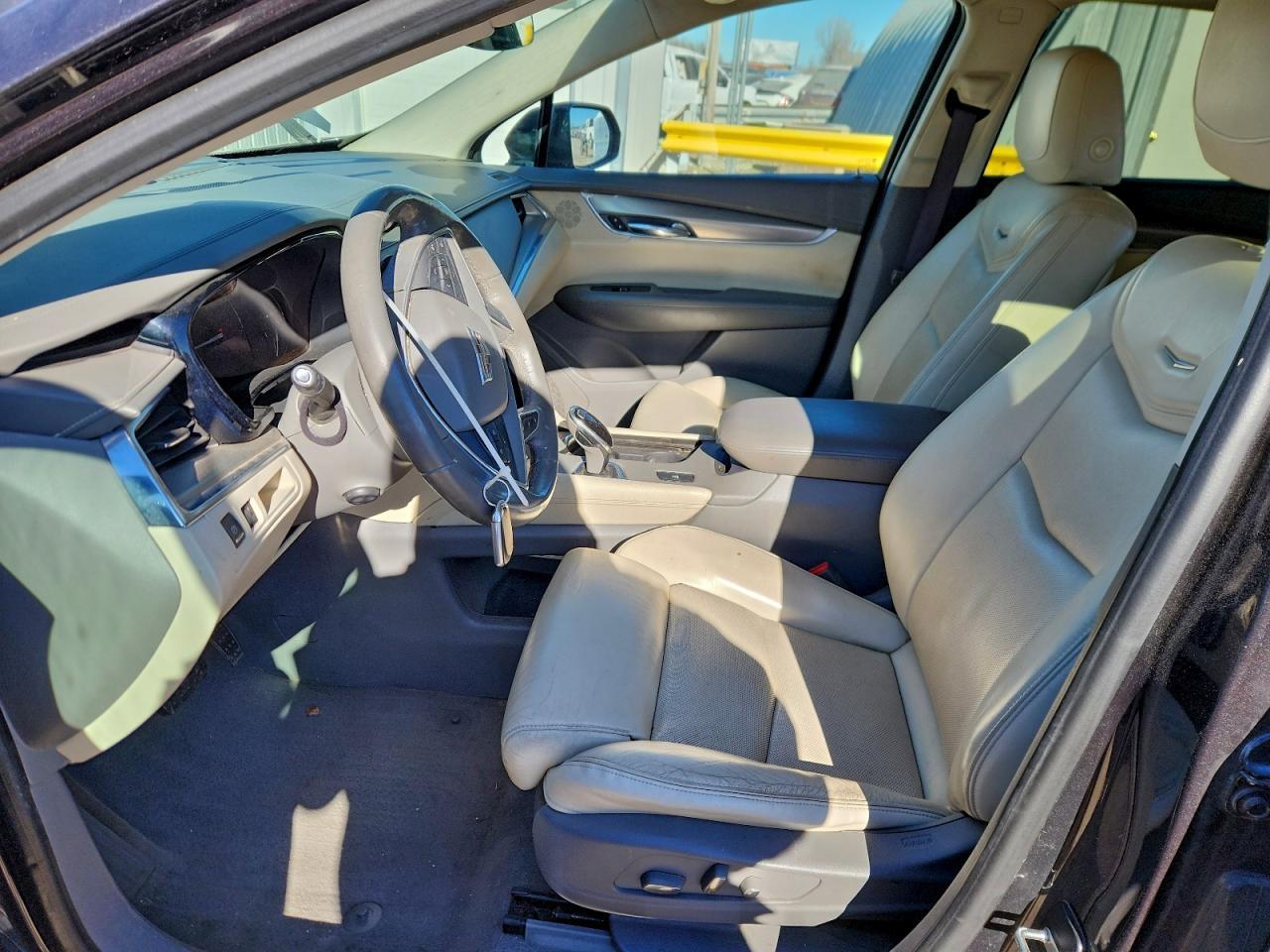 2017 CADILLAC XT5