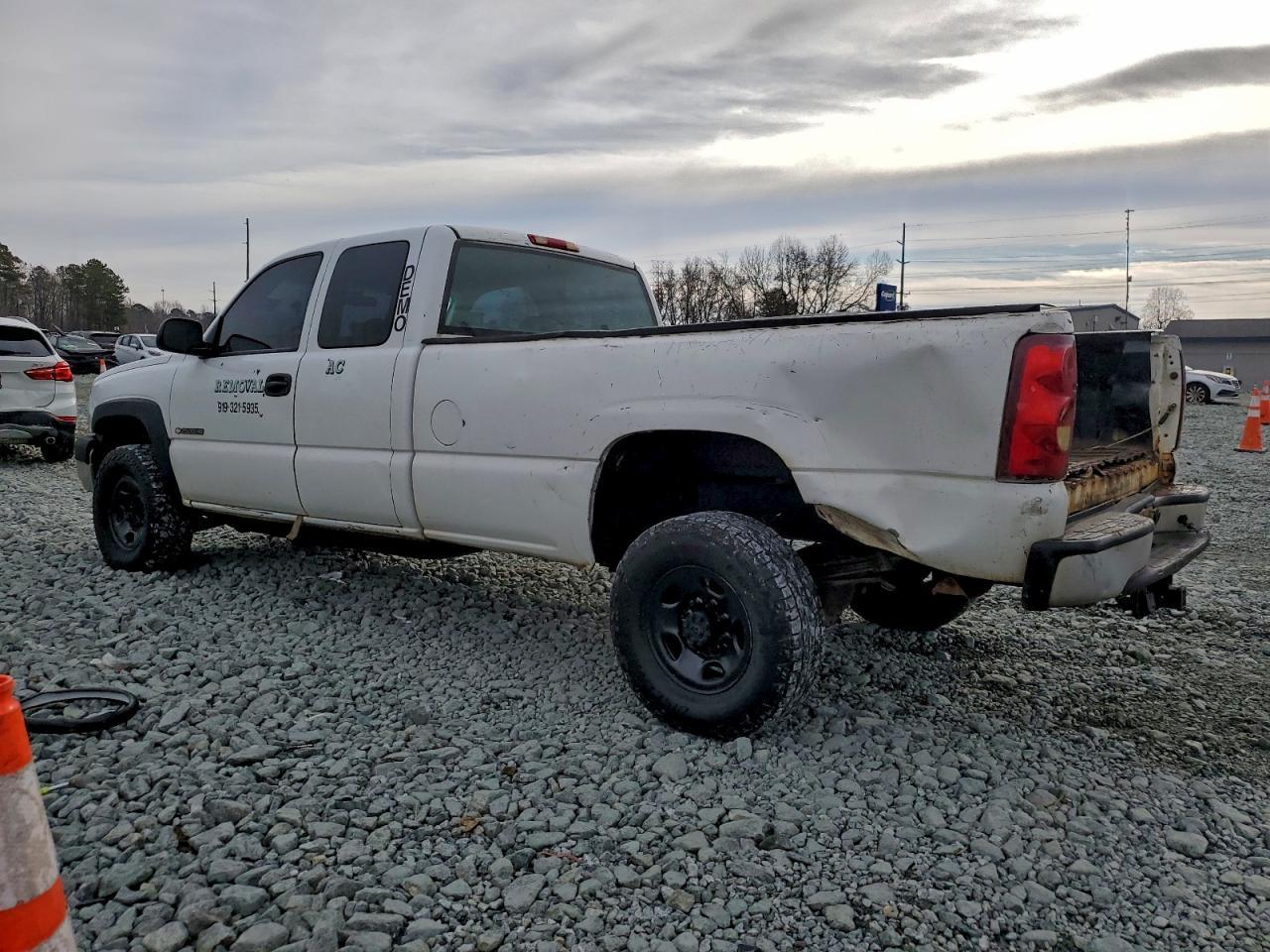 2004 CHEVROLET Silverado 2500