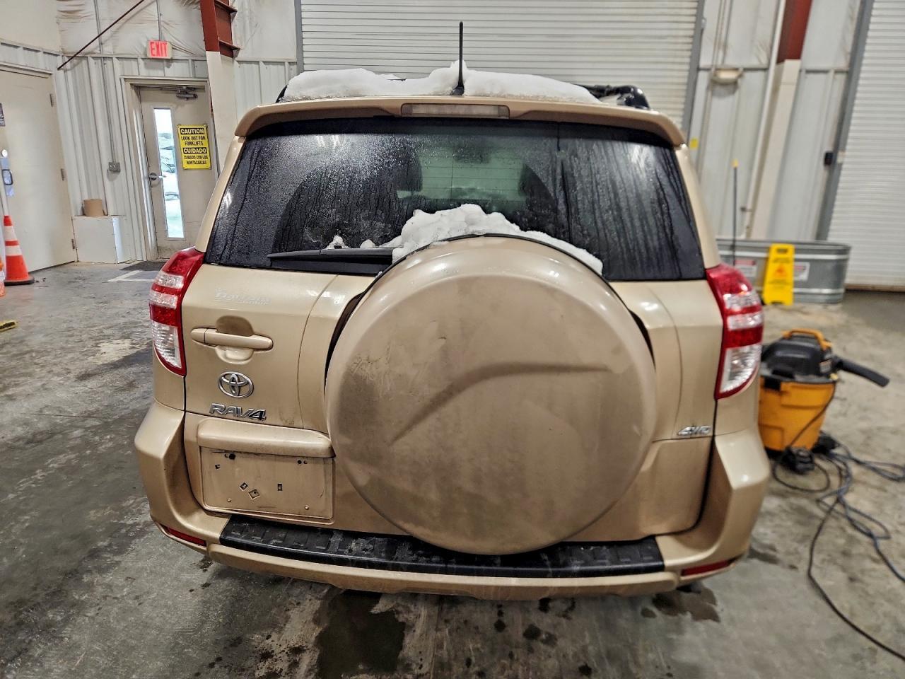 2011 TOYOTA RAV4
