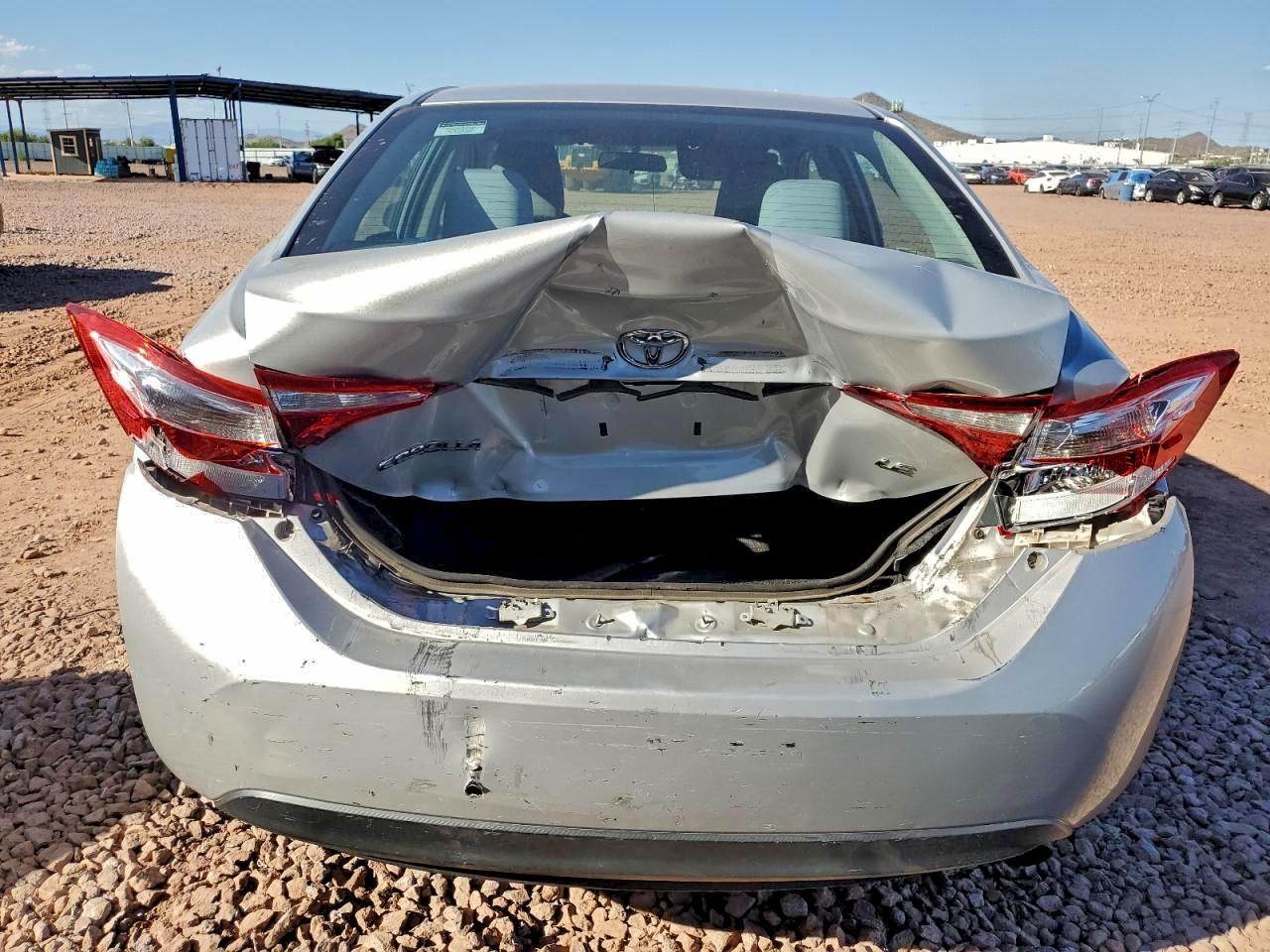 2015 TOYOTA COROLLA