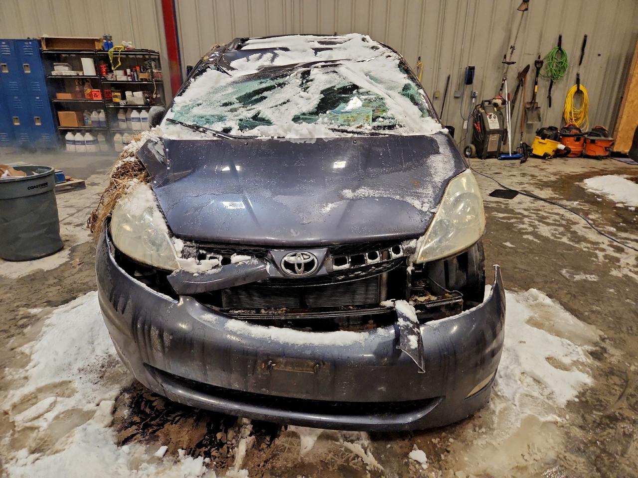 2006 TOYOTA SIENNA