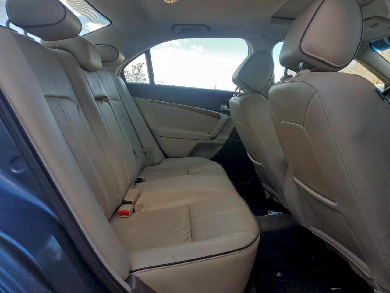 2012 LINCOLN MKZ