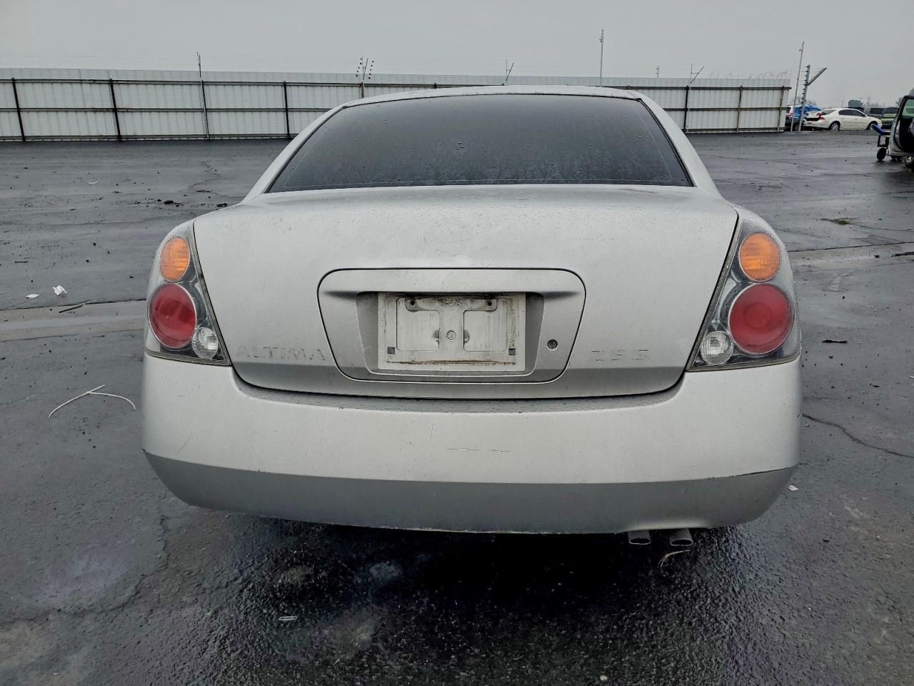 2002 NISSAN ALTIMA