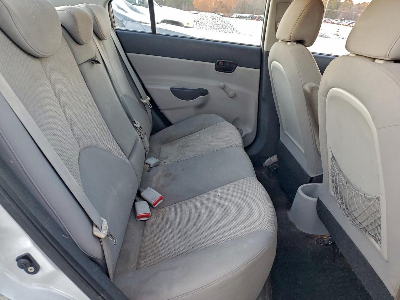 2011 HYUNDAI ACCENT