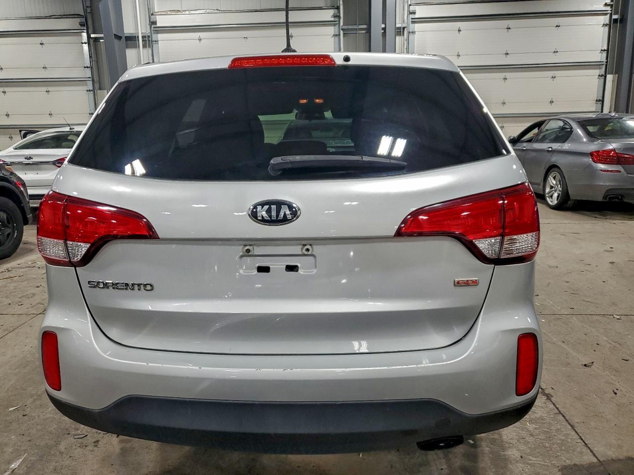 2015 KIA SORENTO