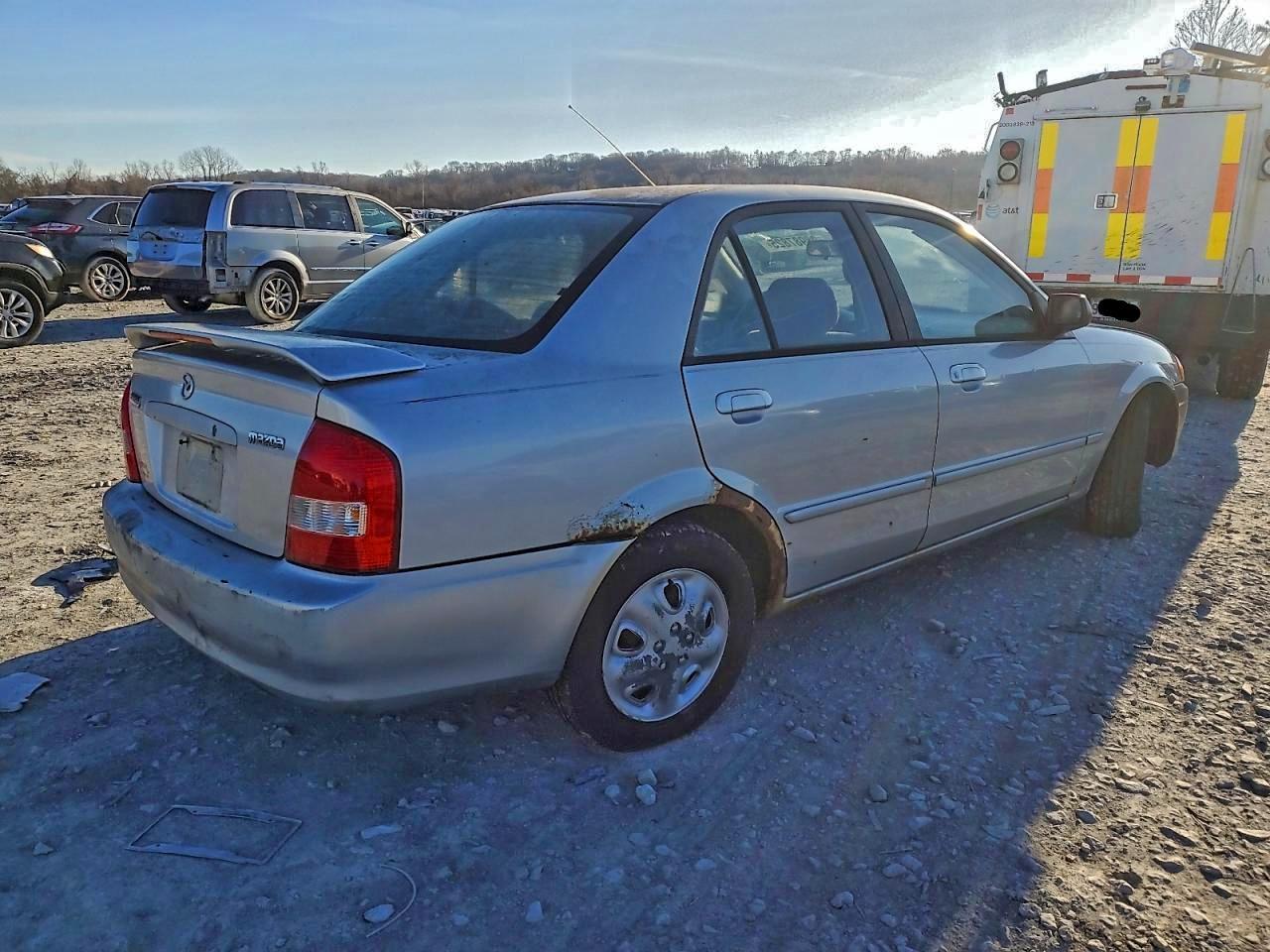 2000 MAZDA Protege