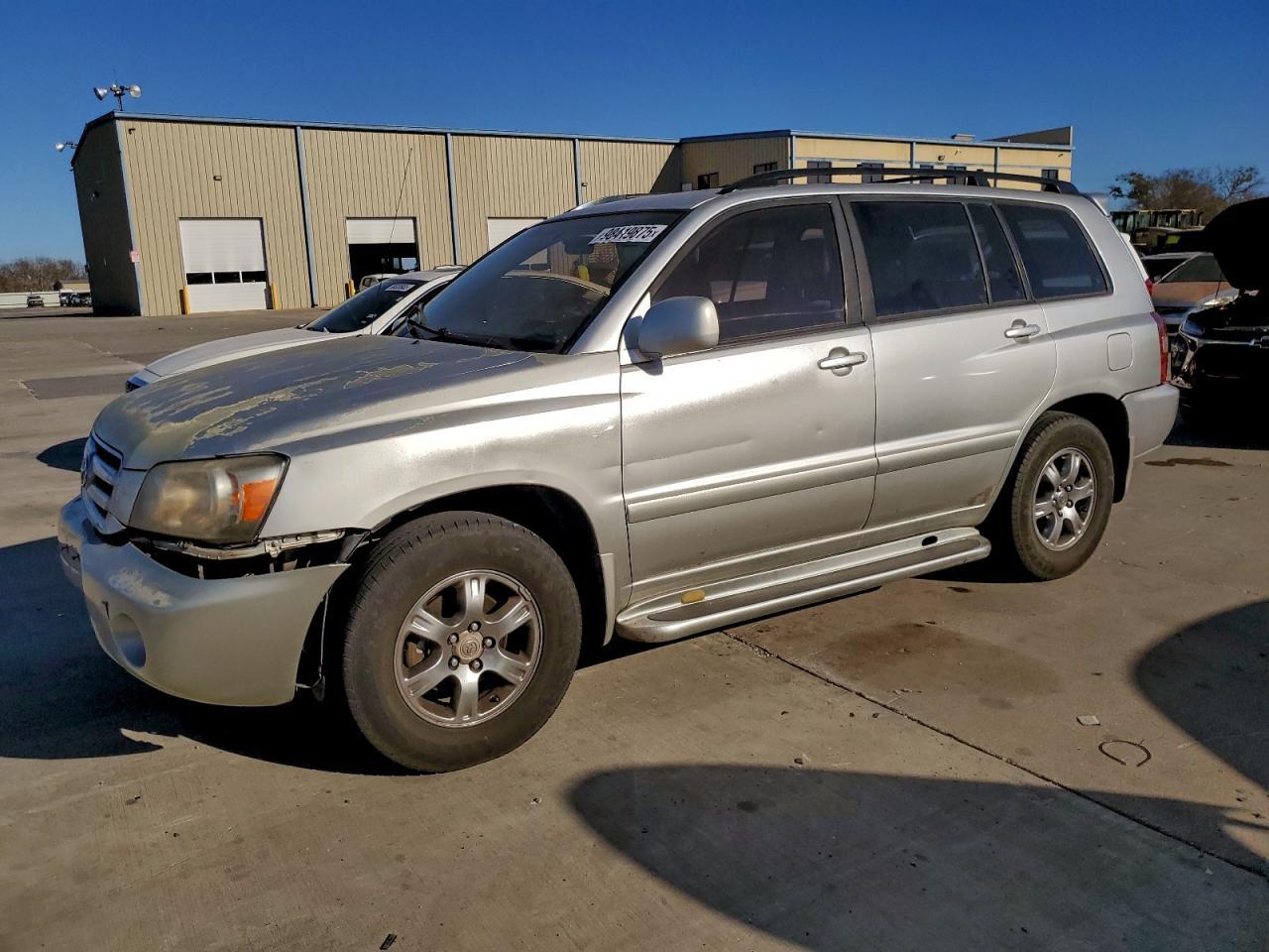 2005 TOYOTA HIGHLANDER