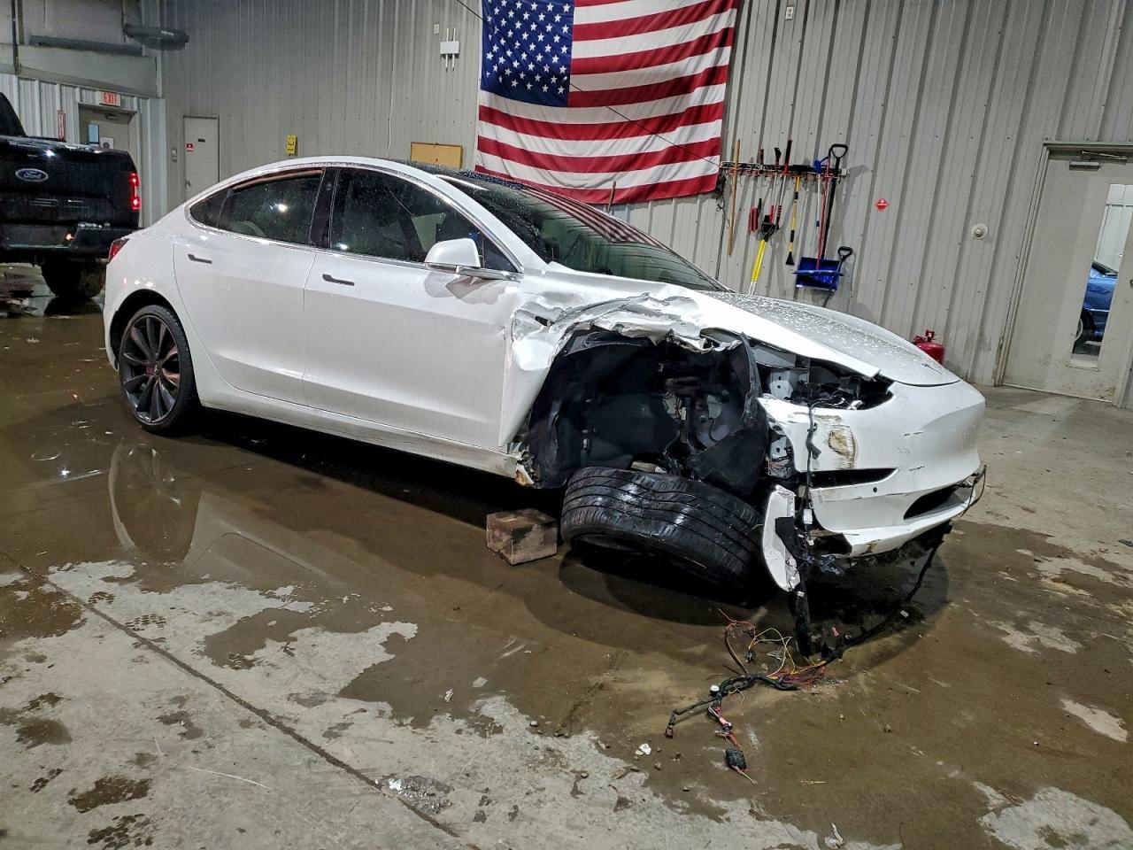 2020 TESLA MODEL 3