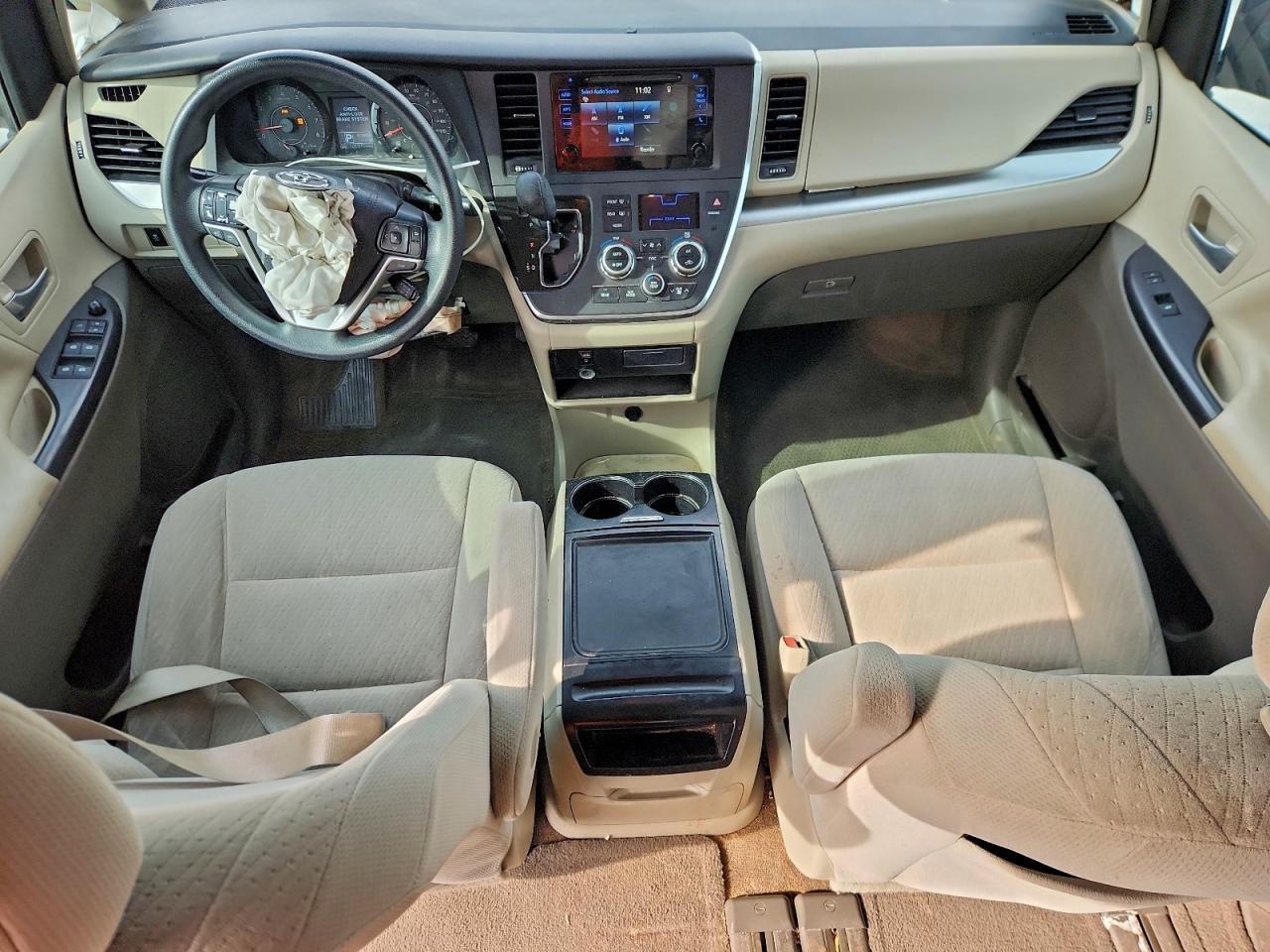 2015 TOYOTA SIENNA