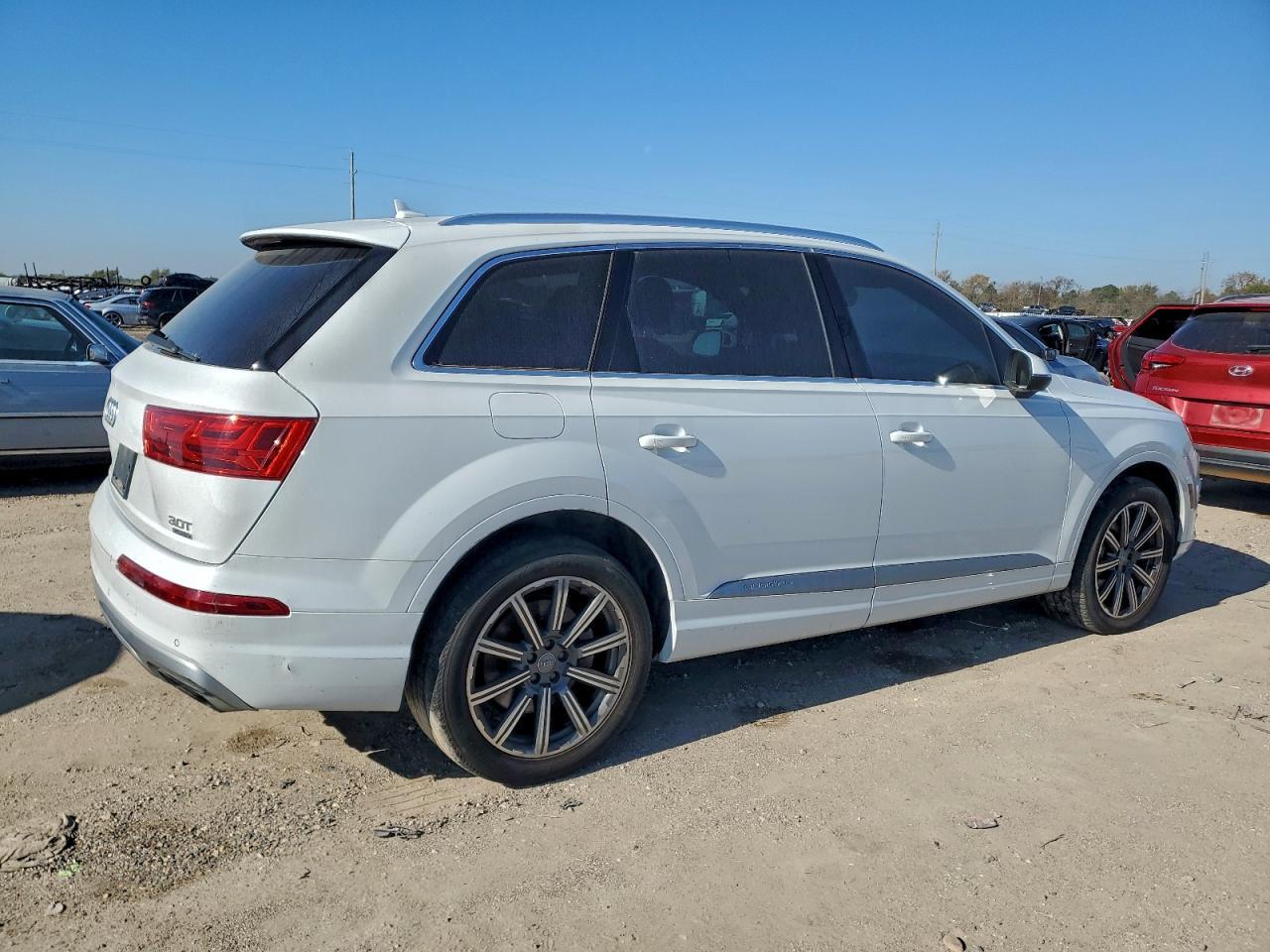 2017 AUDI Q7