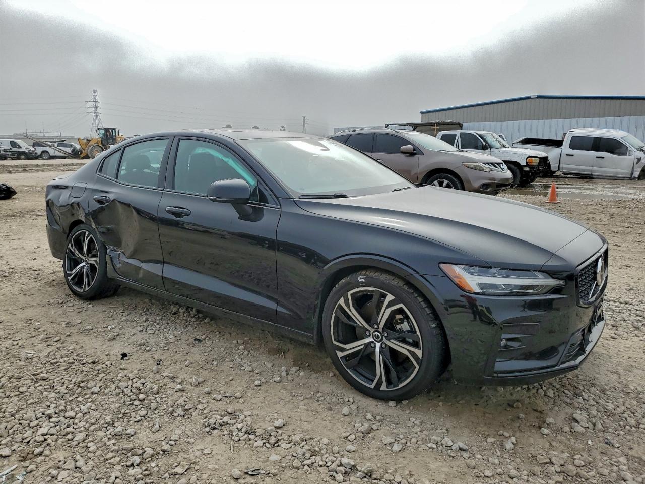 2024 VOLVO S60