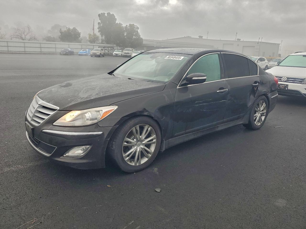2013 HYUNDAI GENESIS