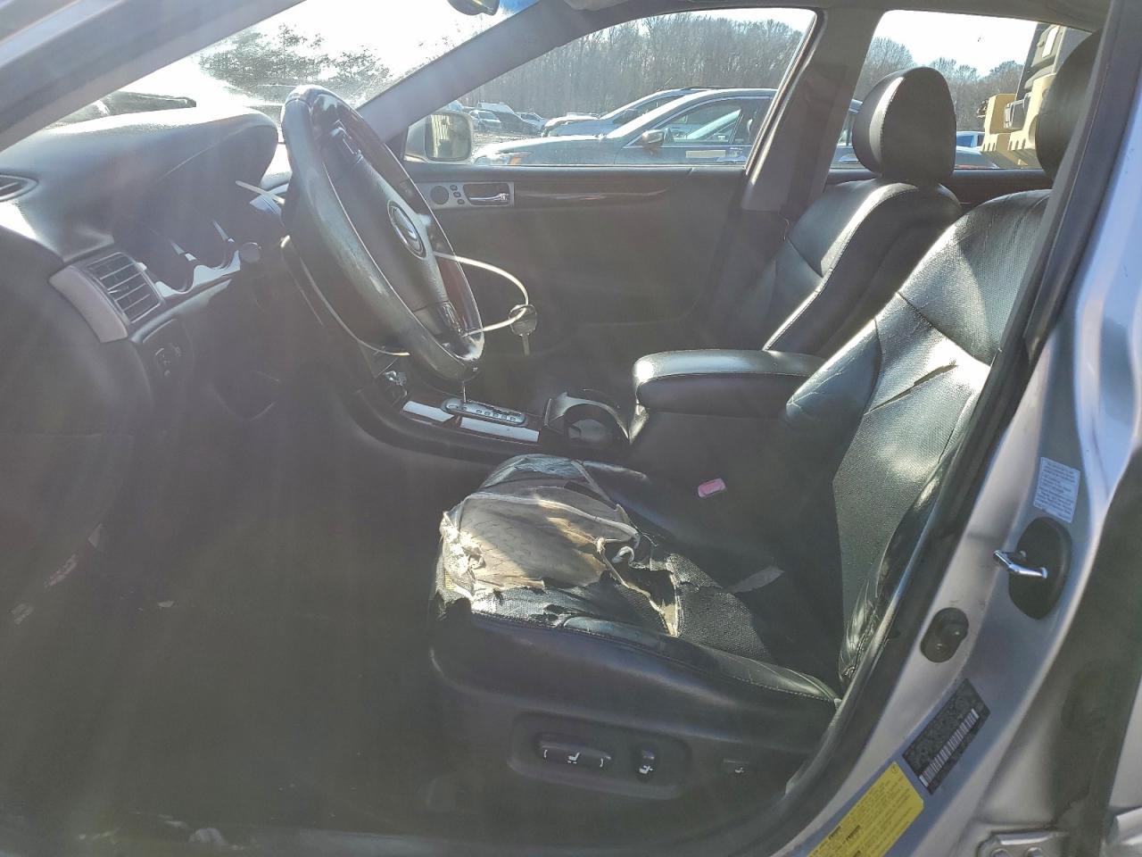 2005 LEXUS ES 330