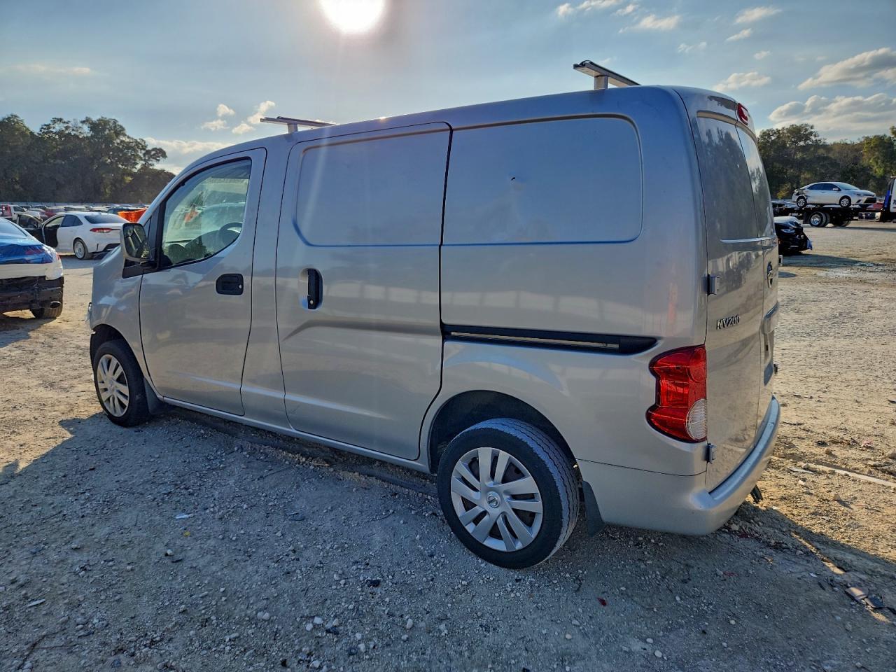 2016 NISSAN NV 200