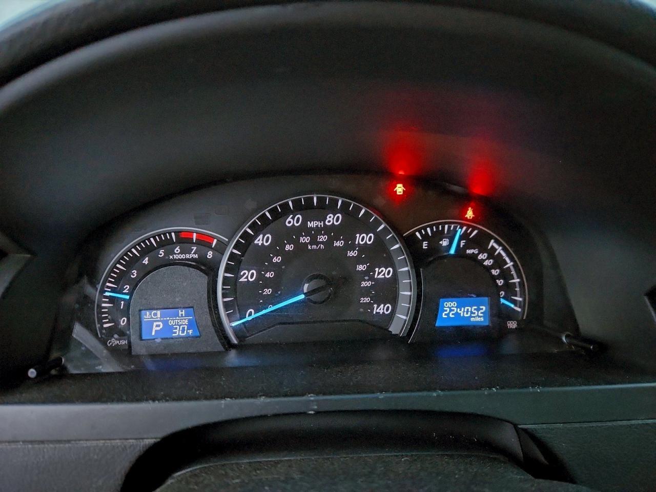 2012 TOYOTA CAMRY