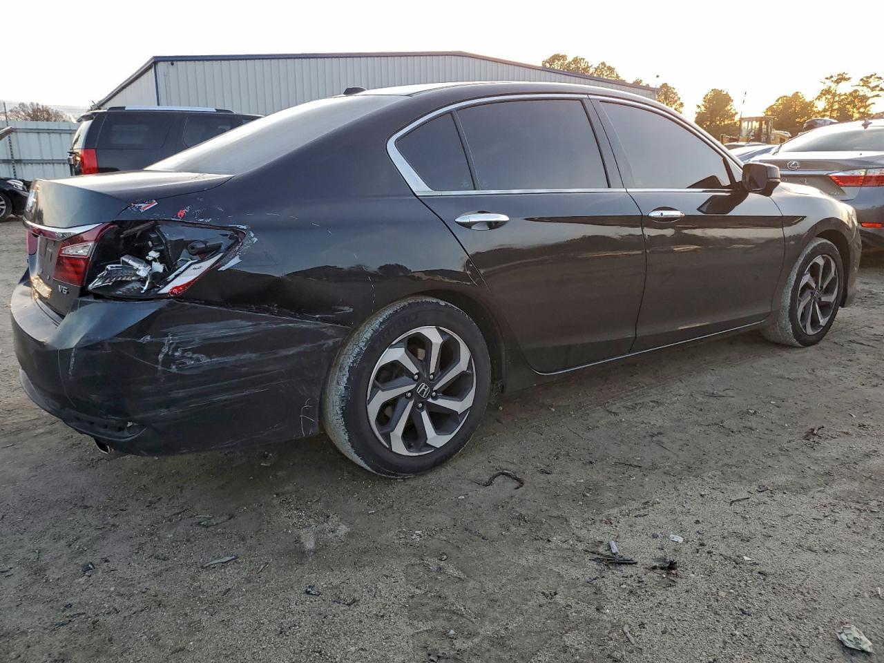 2017 HONDA ACCORD