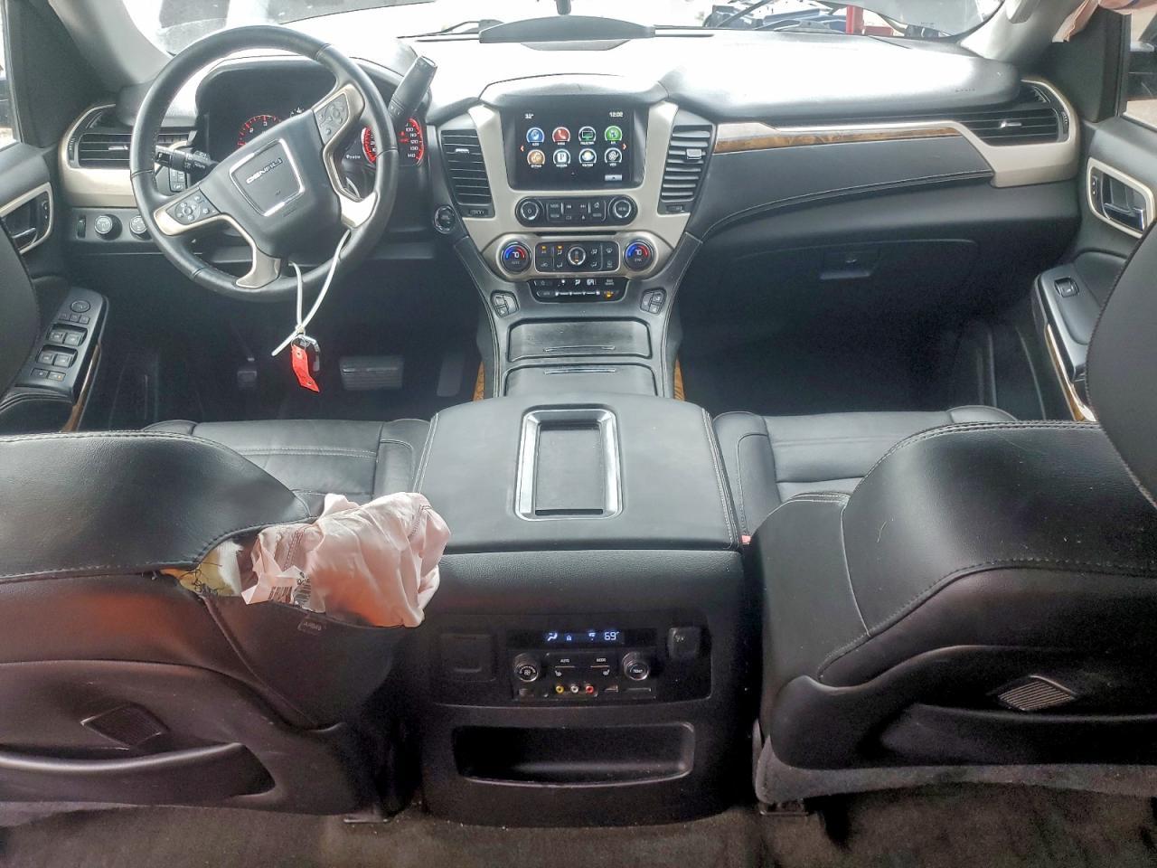 2016 GMC Yukon