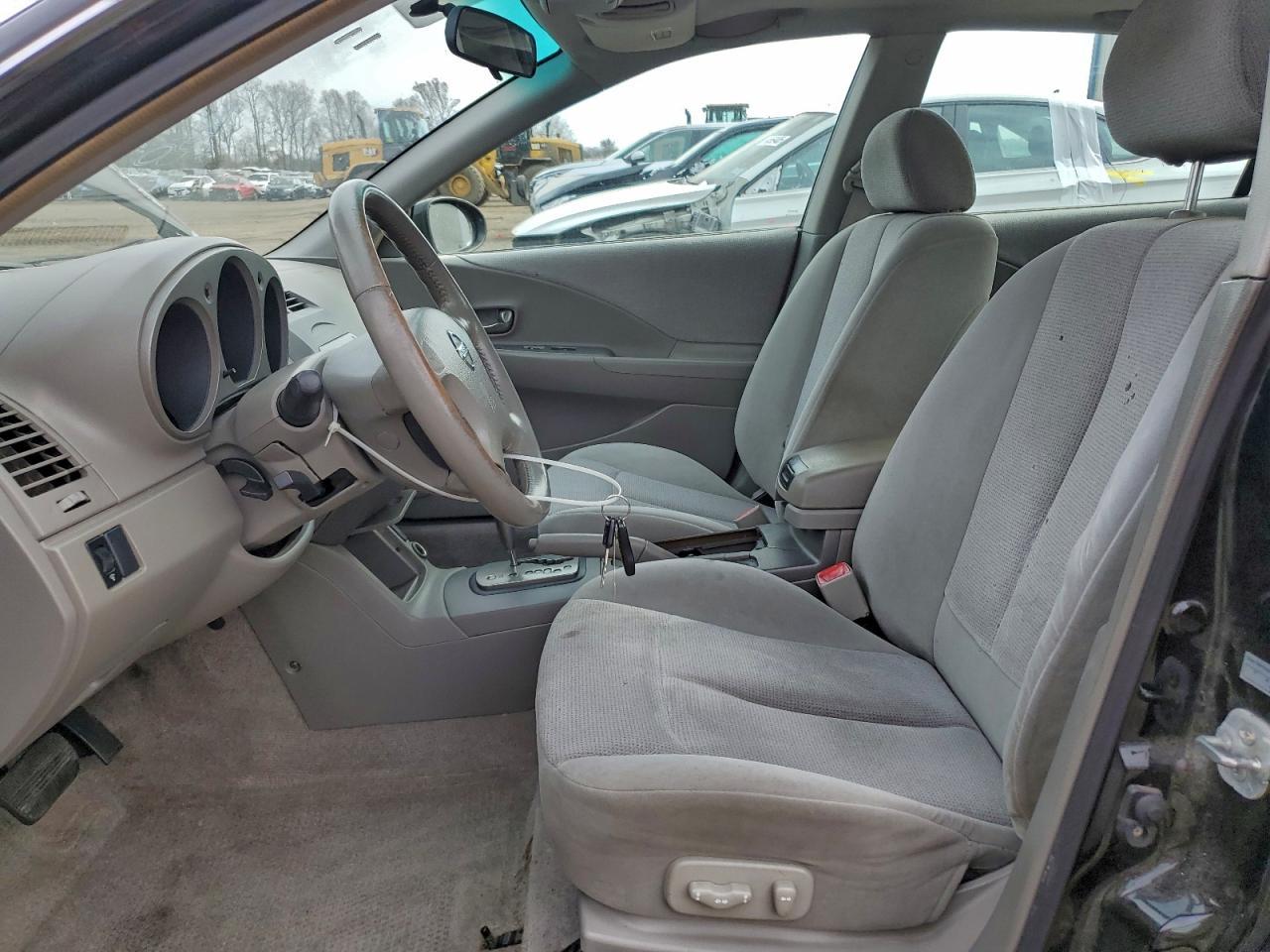 2002 NISSAN ALTIMA