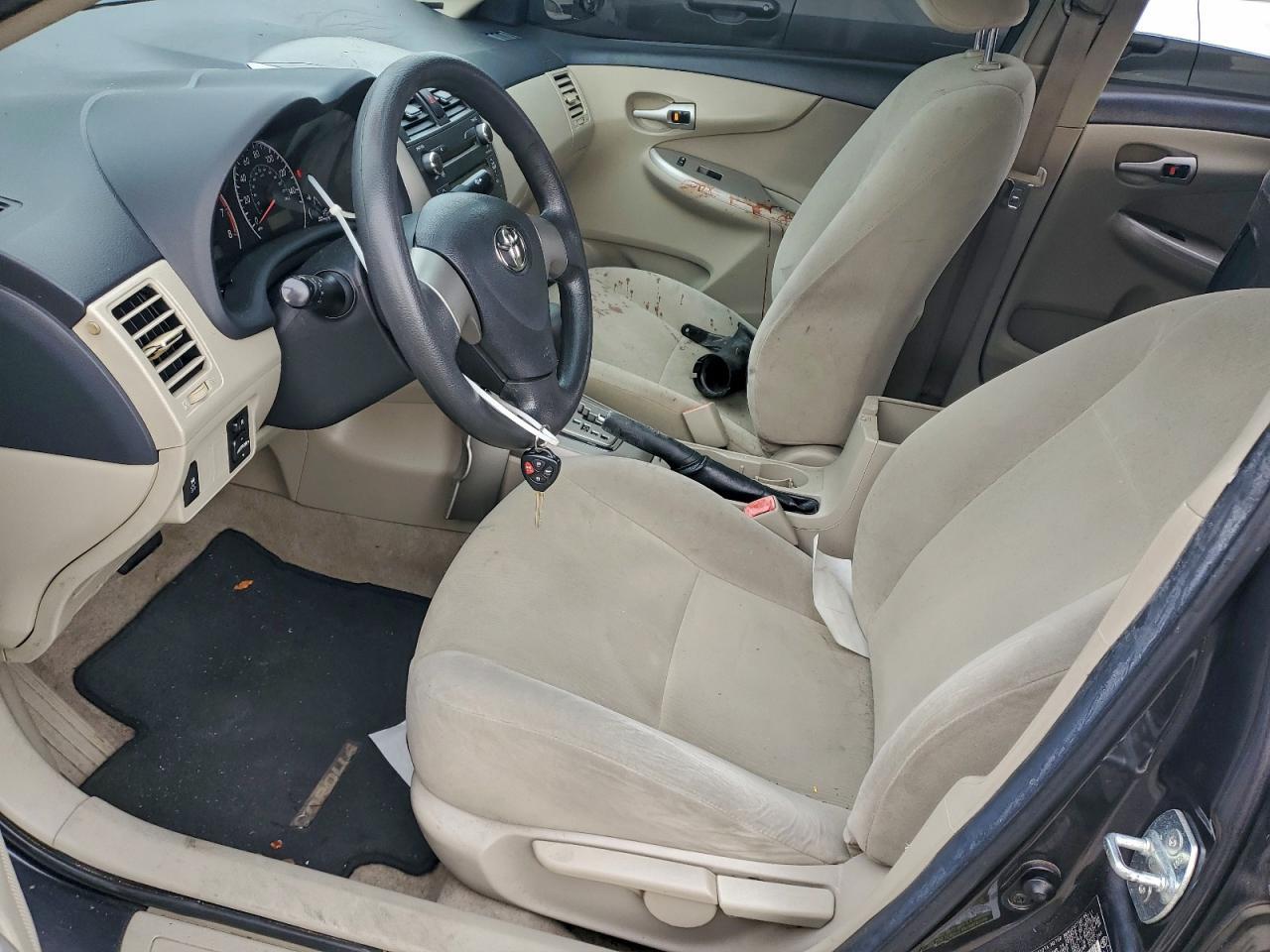 2011 TOYOTA COROLLA